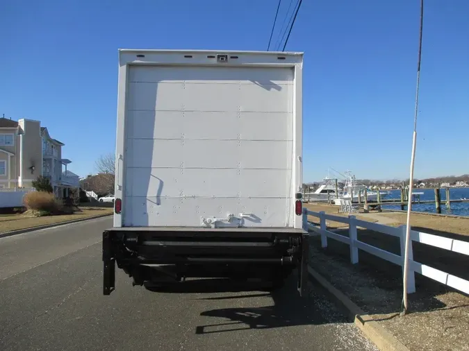 2018 FREIGHTLINER M2
