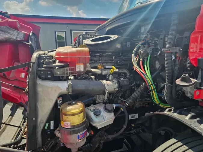 2019 FREIGHTLINER NEW CASCADIA 116