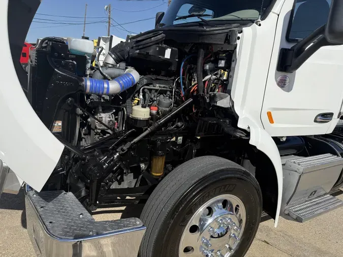 2020 Peterbilt 567