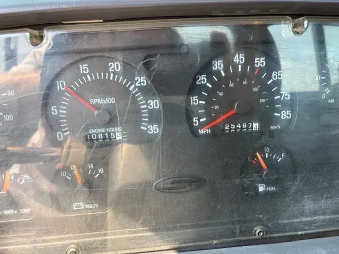 1999 STERLING TRUCK LT9522