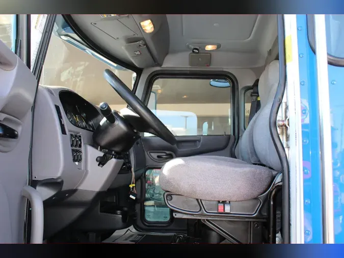 2021 Peterbilt 337