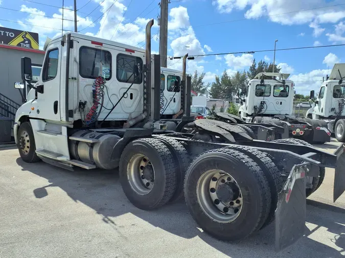 2019 FREIGHTLINER/MERCEDES CASCADIA 125