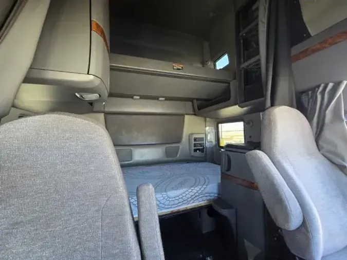 2022 International LT625