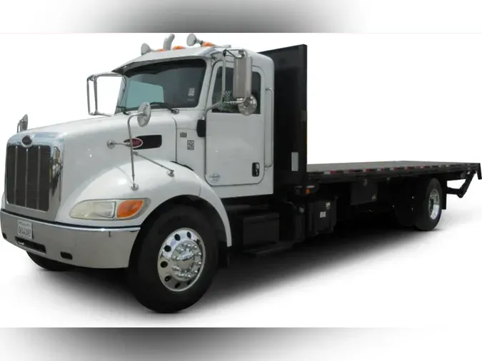 2016 Peterbilt 33784cb18b71814a69e634ceb7b64ae397f