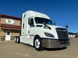 2019 Freightliner New Cascadia 126