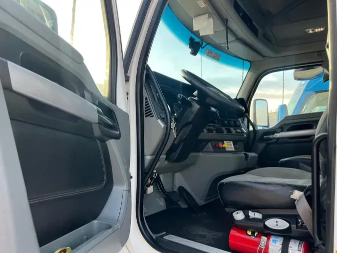 2022 Kenworth T680
