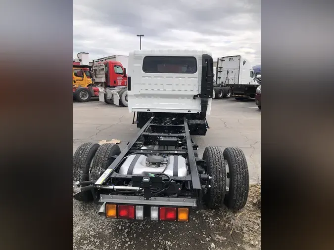2023 ISUZU NPR GAS