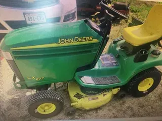 2002 John Deere LX277