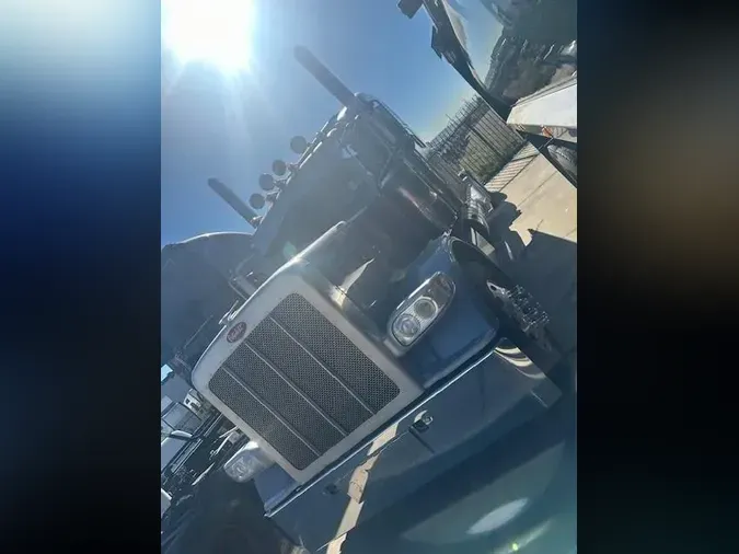 2021 Peterbilt 38984cf5fd12e80d9aac56bd0439325b045