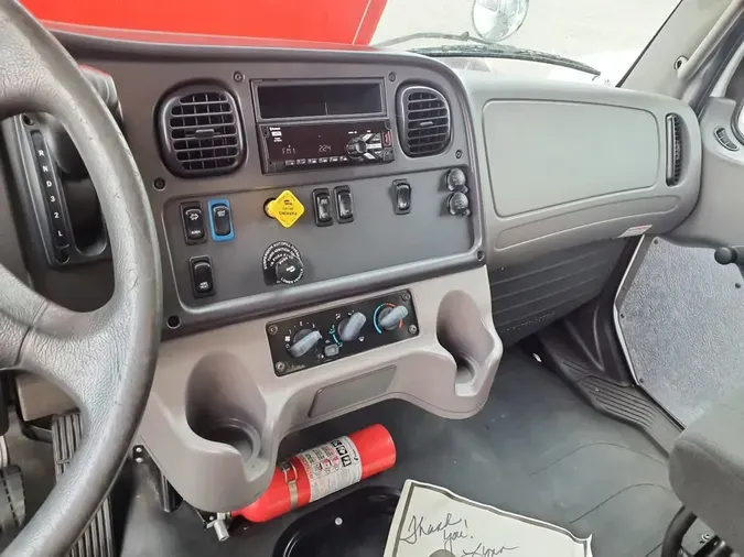 2020 FREIGHTLINER M2 106