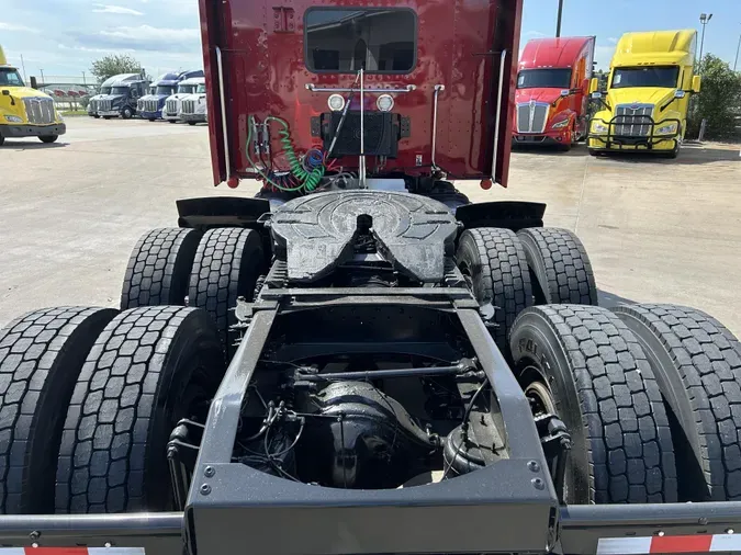 2021 Peterbilt 567