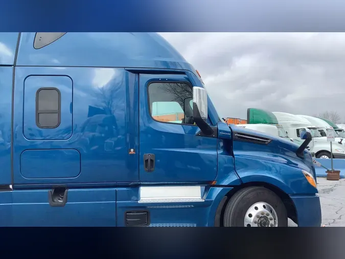 2023 Freightliner Cascadia 12684d4ae7ed4d2c45d314263bd6d0de0ea