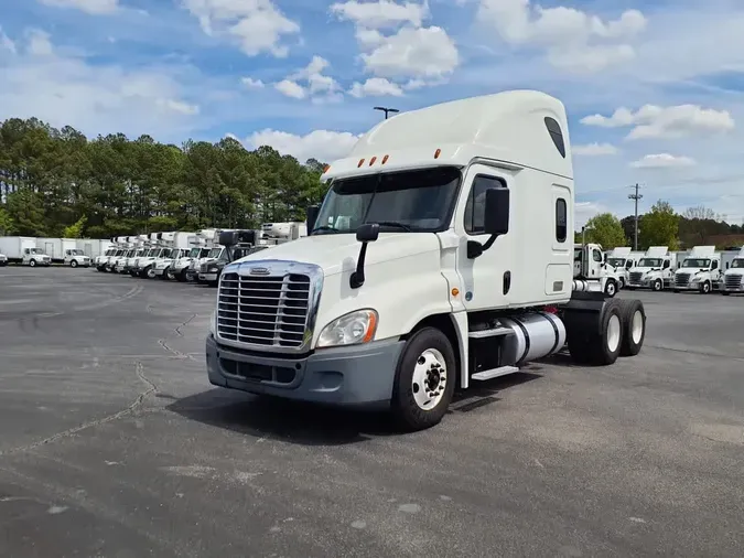 2019 FREIGHTLINER/MERCEDES CASCADIA 125