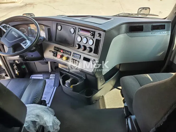 2021 FREIGHTLINER CASCADIA