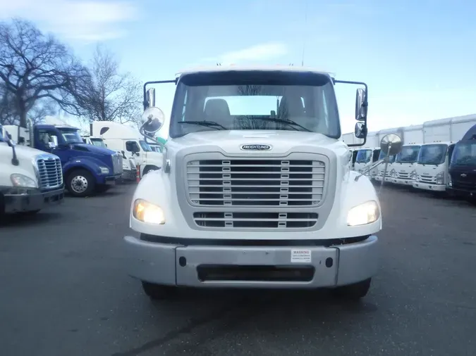 2017 FREIGHTLINER/MERCEDES M2-112