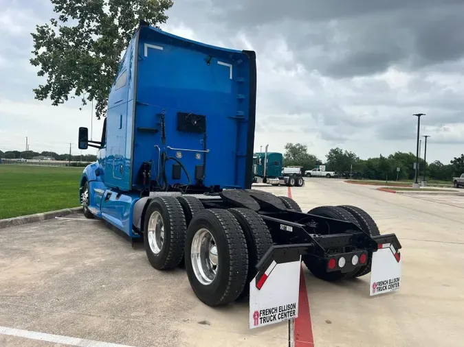 2022 Kenworth T680