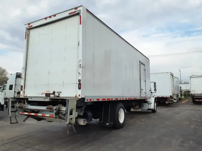 2018 FREIGHTLINER/MERCEDES M2 106