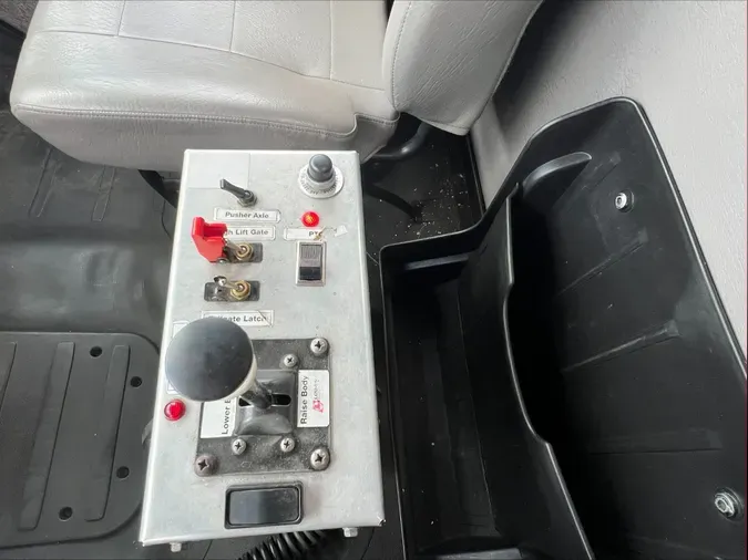 2019 Freightliner 114SD