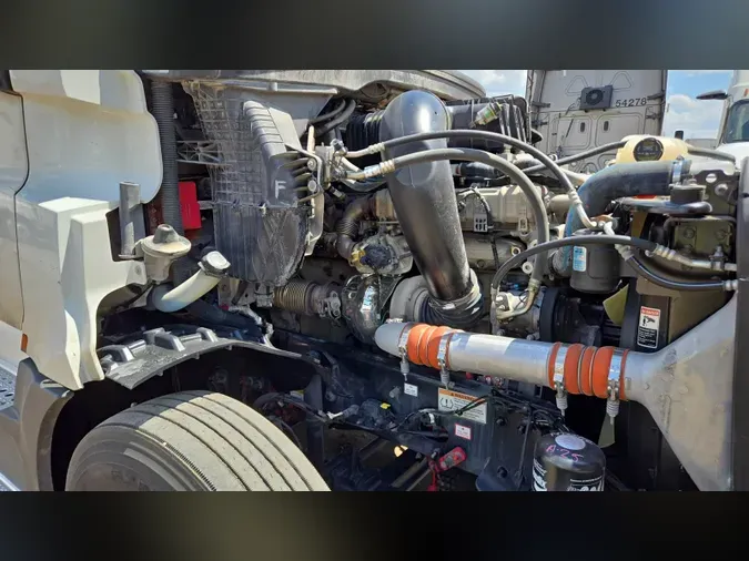 2023 Freightliner Cascadia 12684de096536e29f4b931fa4c791d5f17b
