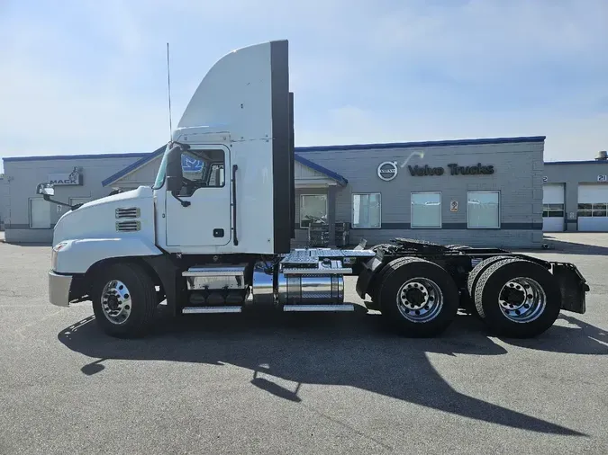 2020 MACK AN64T