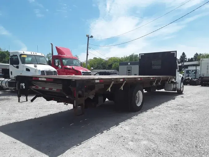 2017 FREIGHTLINER M2 106