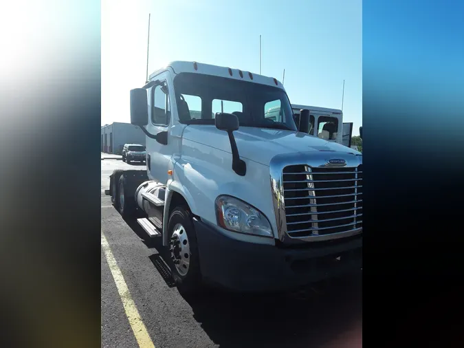 2016 FREIGHTLINER/MERCEDES CASCADIA 12584e52495e068df31b62084e72221499c