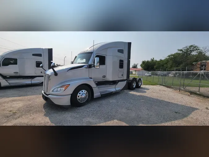 2023 Kenworth T68084e65e6df6db348931c98c3f5ab6797f
