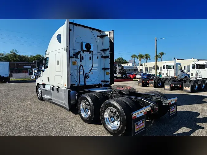 2020 Freightliner Cascadia