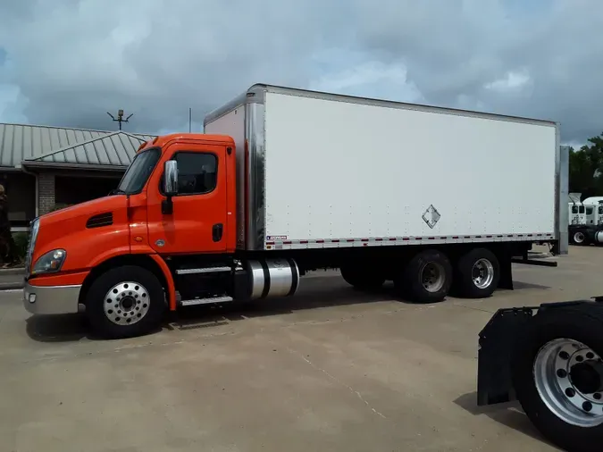 2017 FREIGHTLINER/MERCEDES CASCADIA 113" DAYCAB84ebf0f51eb8f3fb71d84175415da737