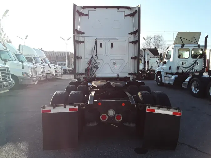 2018 FREIGHTLINER/MERCEDES CASCADIA 125