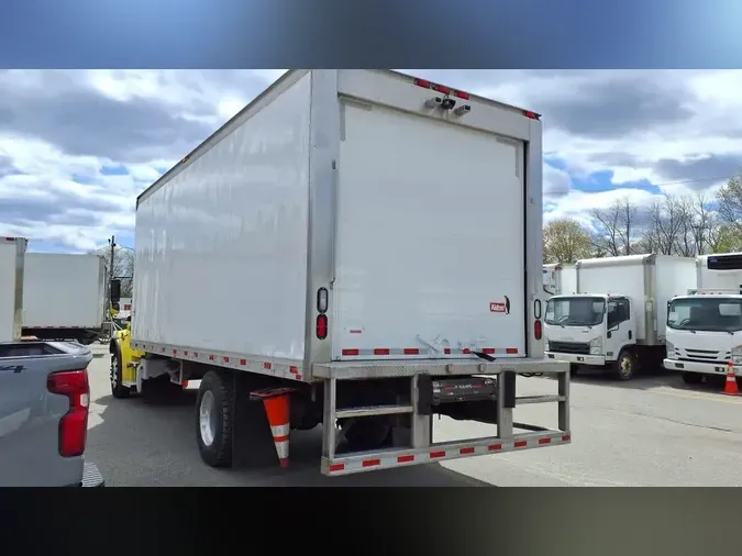 2019 FREIGHTLINER/MERCEDES M2 106
