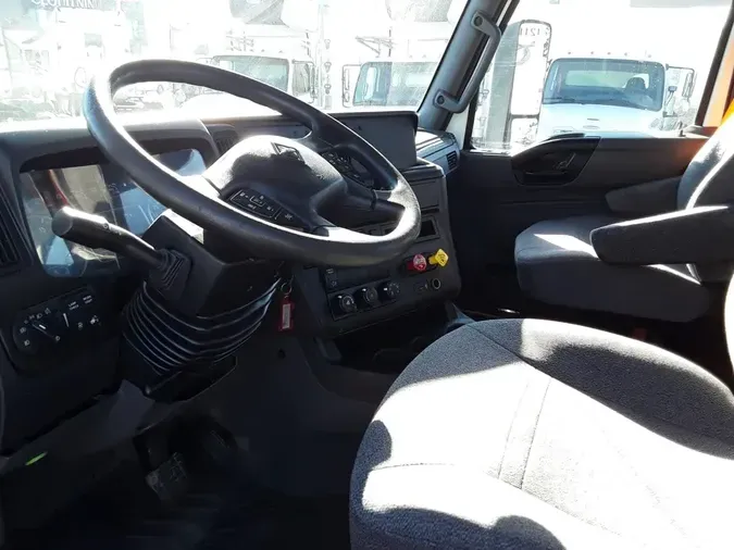 2019 NAVISTAR INTERNATIONAL LT625 DAYCAB T/A