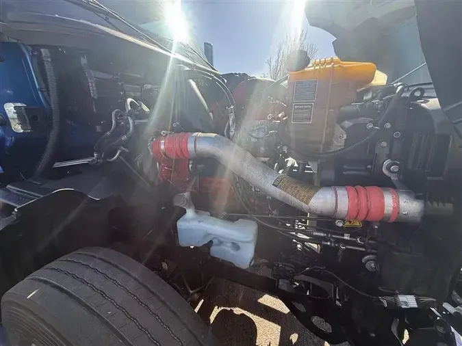 2021 INTERNATIONAL LT