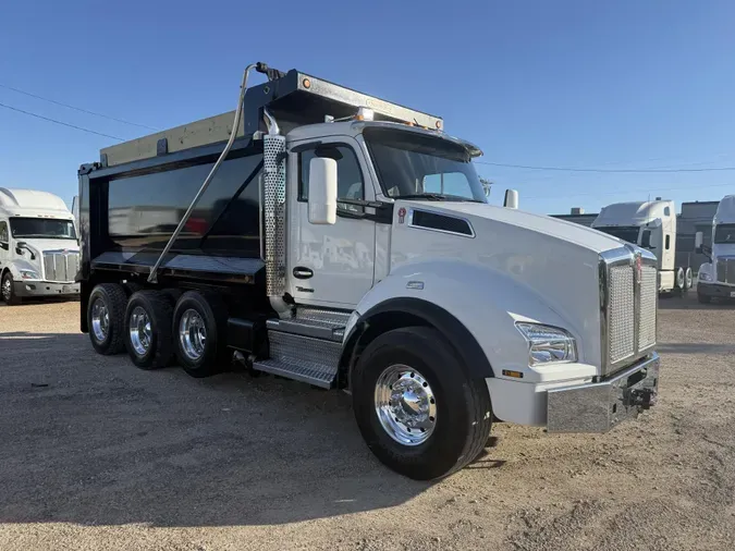 2025 Kenworth T88084fcbc21e688916698067c9910f42d6d