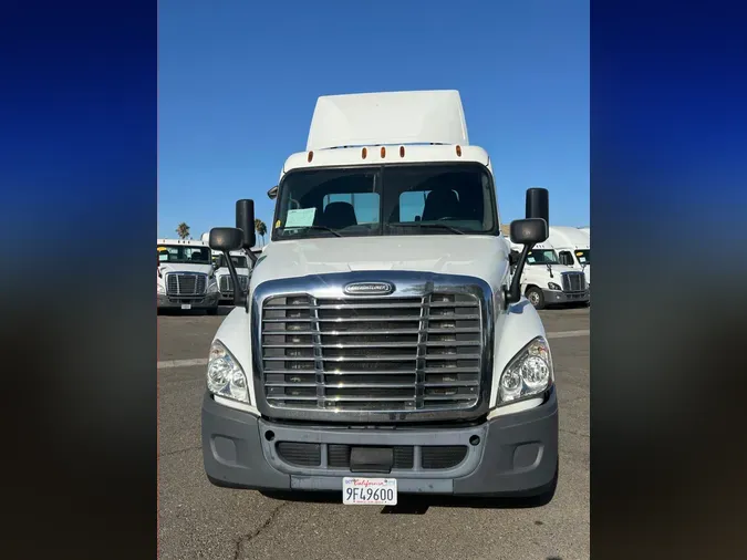 2017 FREIGHTLINER/MERCEDES CASCADIA 125