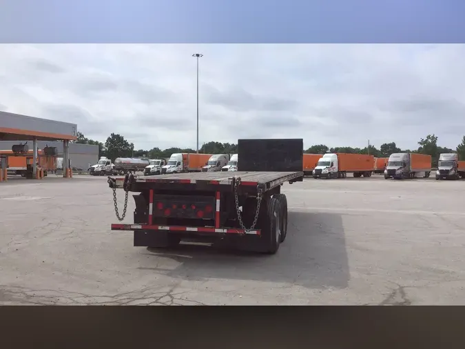 2016 UTILITY 32 FT