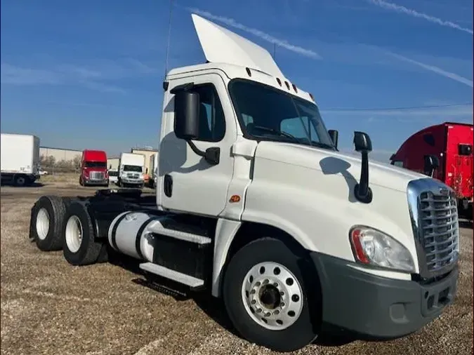 2017 FREIGHTLINER/MERCEDES CASCADIA 125