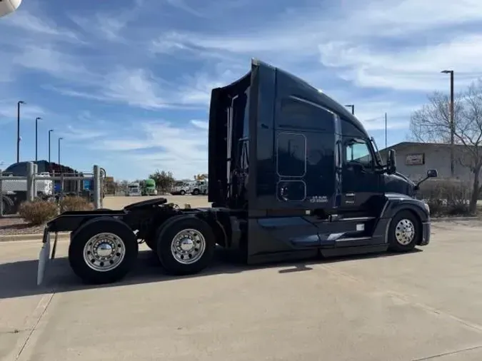 2023 Kenworth T680