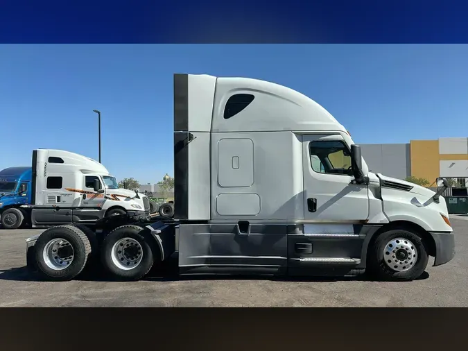 2021 Freightliner Cascadia