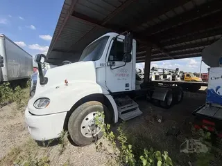 2006 FREIGHTLINER COLUMBIA 112