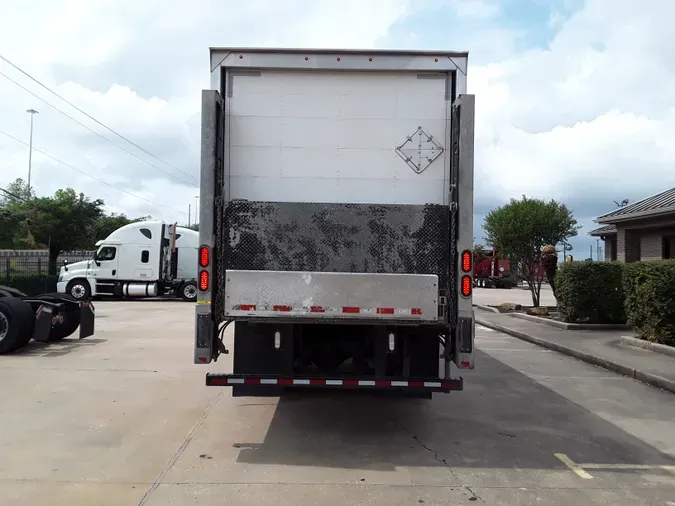 2017 FREIGHTLINER/MERCEDES CASCADIA 113" DAYCAB