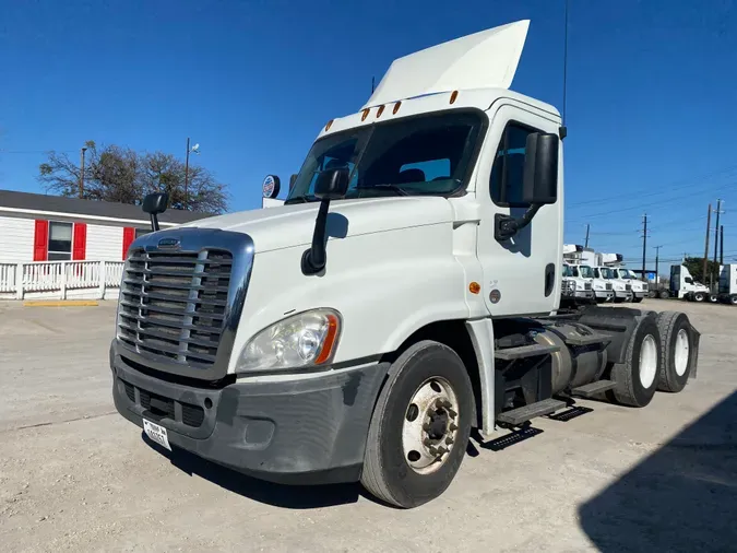 2016 FREIGHTLINER/MERCEDES CASCADIA 125850c56ca12ac83d80c1ac2e58e5c262f