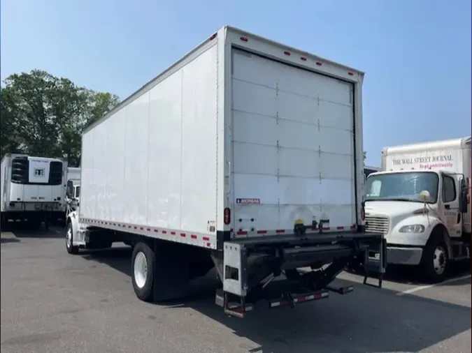 2018 FREIGHTLINER M2 106
