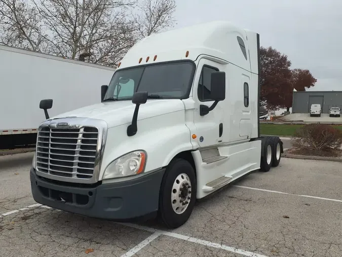 2018 FREIGHTLINER/MERCEDES CASCADIA 125850f6e53e77f01089d5c20f2941a169e