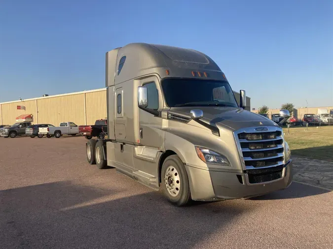 2019 Freightliner New Cascadia