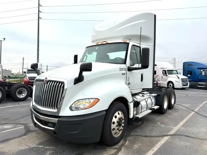2020 International LT625