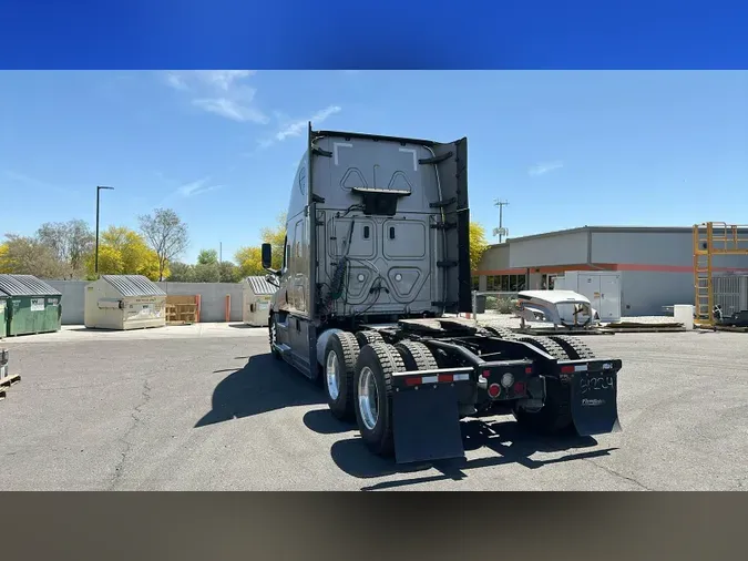 2020 Freightliner Cascadia