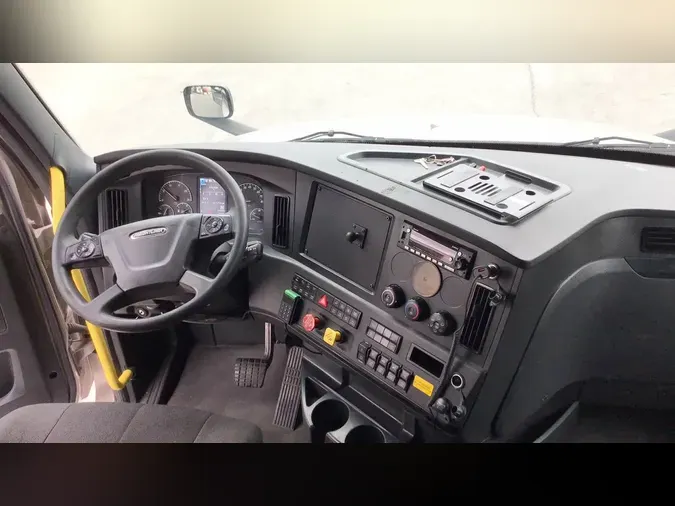 2023 Freightliner Cascadia