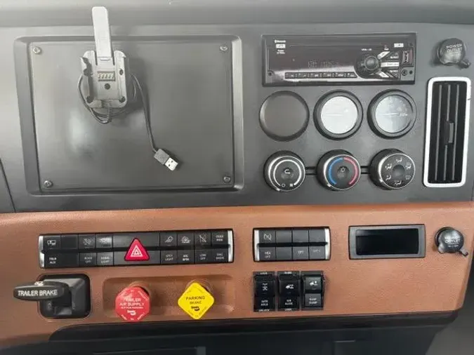 2020 Freightliner Cascadia8521992ba6e1d6eeb0b9319227ec301e