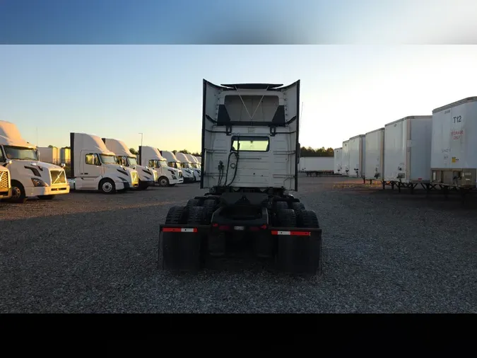 2019 Volvo VNL3008527c6963d69446920379b69a3a02cea